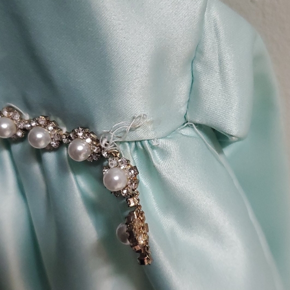 RARE EDITION EASTER DRESS - Picture 2 of 6